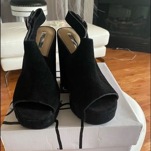 Suede sandals wedges